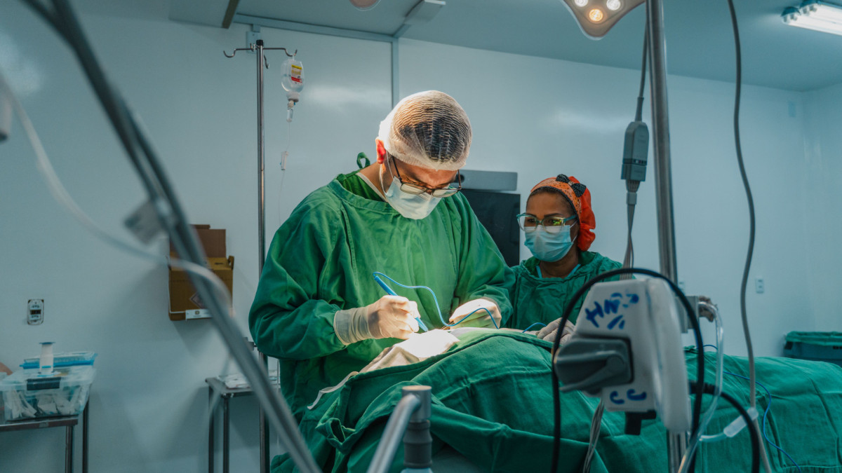 Governo do Cear&aacute; lan&ccedil;a edital para realizar at&eacute; 8 mil cirurgias eletivas no Sul do Estado.
