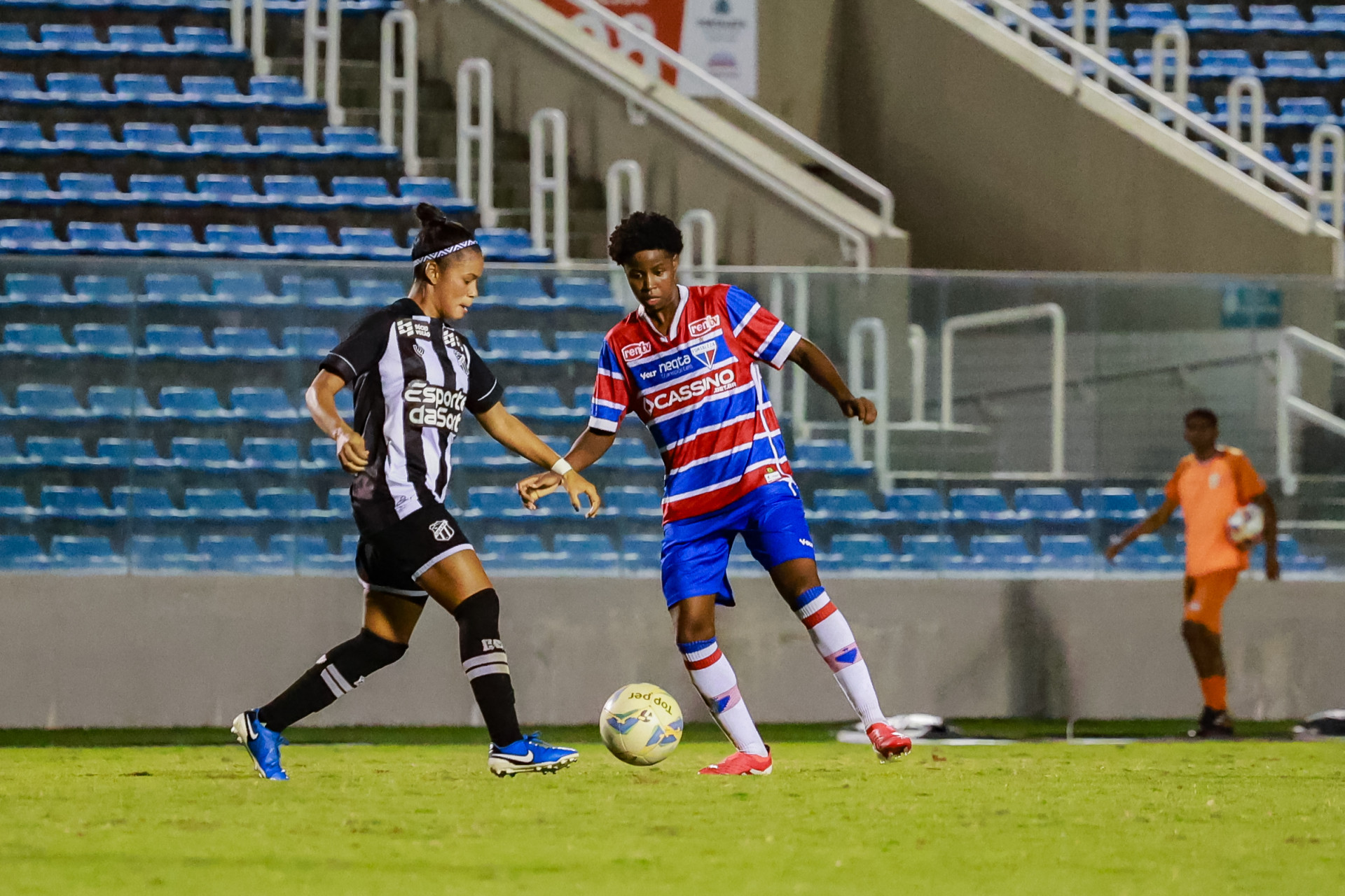 Ceará e Fortaleza empataram em 0 a 0 no jogo de ida da final do Cearense Feminino (Foto: FCO FONTENELE)