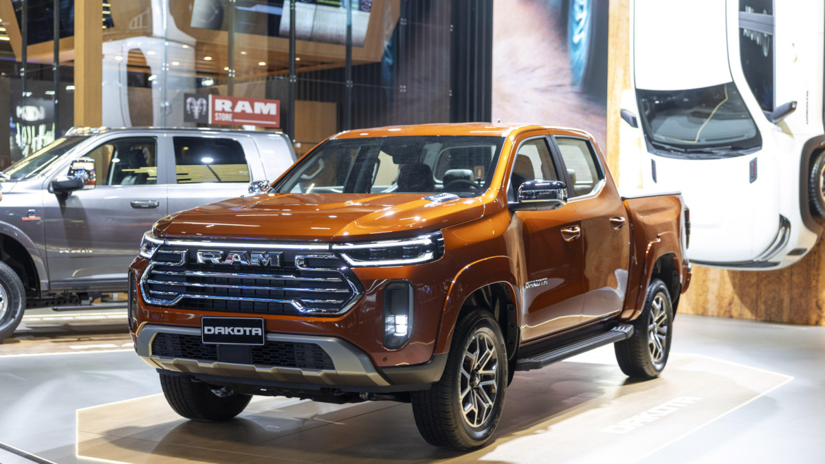 Primeira picape média da marca é mostrada ao público brasileiro pela primeira vez no evento