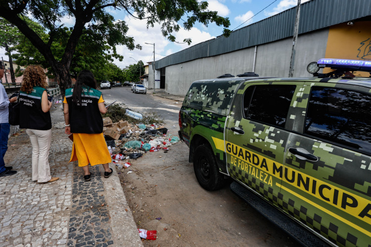 Alvo da opera&ccedil;&atilde;o s&atilde;o &ldquo;grandes geradores&rdquo; de lixo &mdash; estabelecimentos que produzem mais de 100 litros de res&iacute;duos por dia