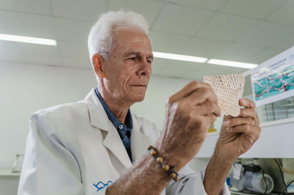 Dr. Edmar Maciel se formou em medicina há 48 anos (Foto: FERNANDA BARROS)