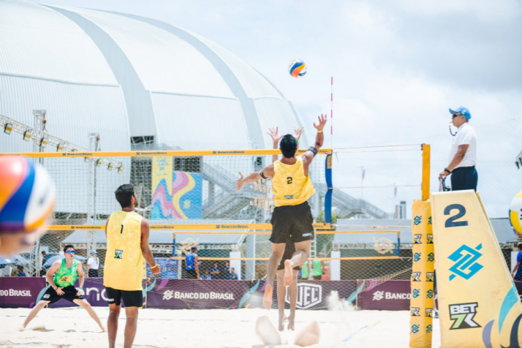 A &uacute;ltima etapa do Circuito Brasileiro de V&ocirc;lei de Praia abre a programa&ccedil;&atilde;o esportiva do Festival TMJ BB