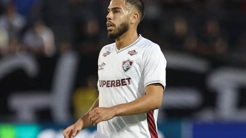 Meio-campista, que deve assinar novo contrato até o fim sexta, irá continuar, agora em definitivo, no Tricolor para a próxima temporada 