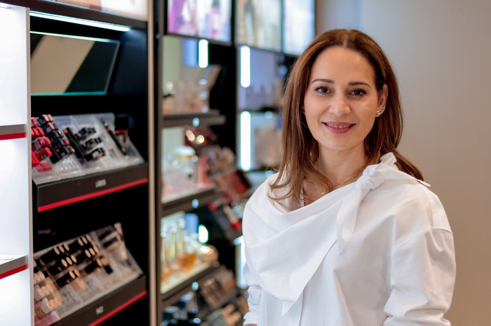Hoje, as lojas trabalham com perfumes e cosméticos(Foto: Samuel Setubal)