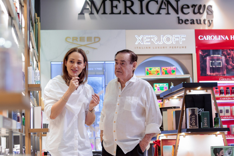 Juliana e Rosalvo, em uma das 15 lojas AmericaNews Beauty(Foto: Samuel Setubal)