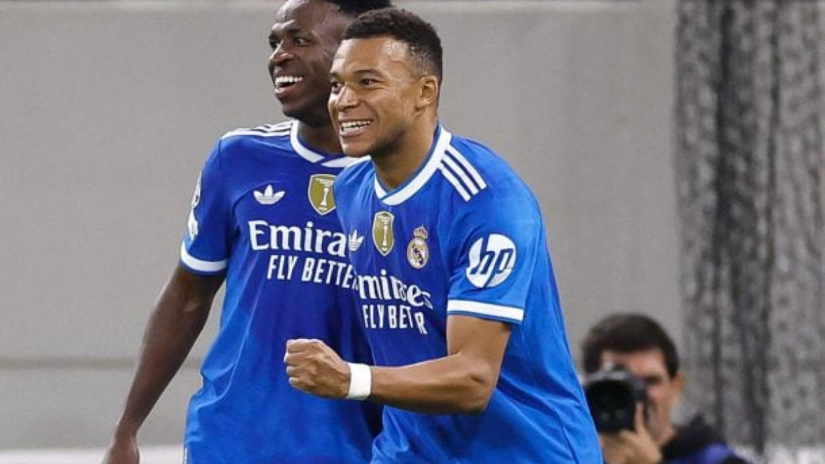 Atacante francês deitou e rolou, marcou quatro vezes e contou com grande atuação de Vini Jr para levar os Merengues a mais uma vitória