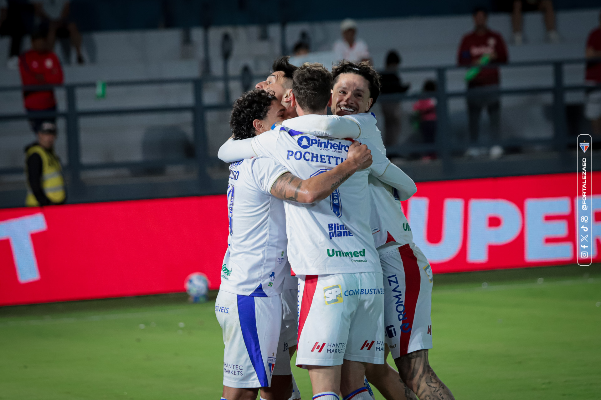 Vitória sobre o Bragantino melhorou as chances do Fortaleza (Foto: Mateus Lotif / Fortaleza EC)