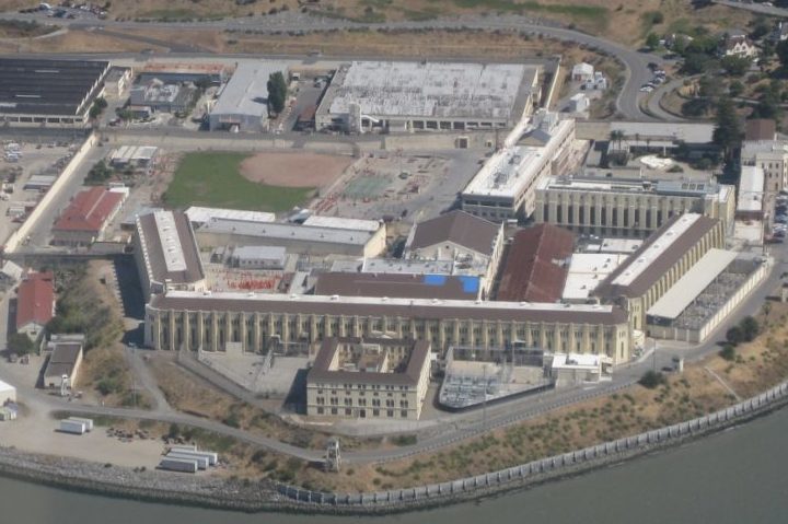 Tem uma capacidade oficial para cerca de 3.000 detentos e abrange diferentes níveis de segurança, embora seja mais conhecida como uma prisão de segurança máxima para criminosos violentos.