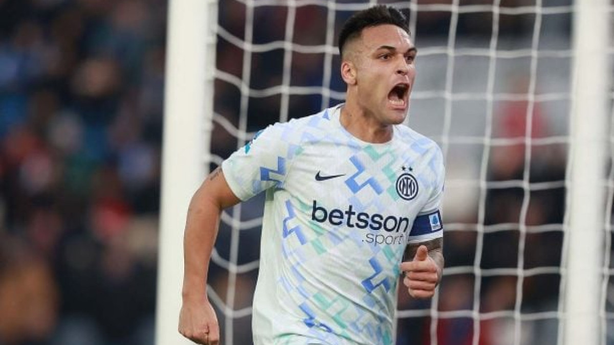 Argentino faz dois gols e caminha firmemente para entrar no Top 3 dos maiores artilheiros da Inter, que segue na cola dos líderes do Italiano