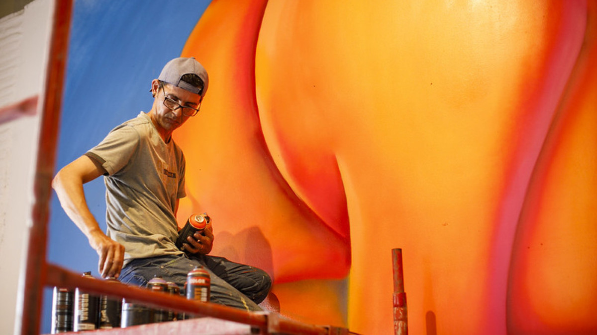 Artista visual Bisouro, de Crateús, apresentou a Galeria Livre no Centro Cultural de Sobral