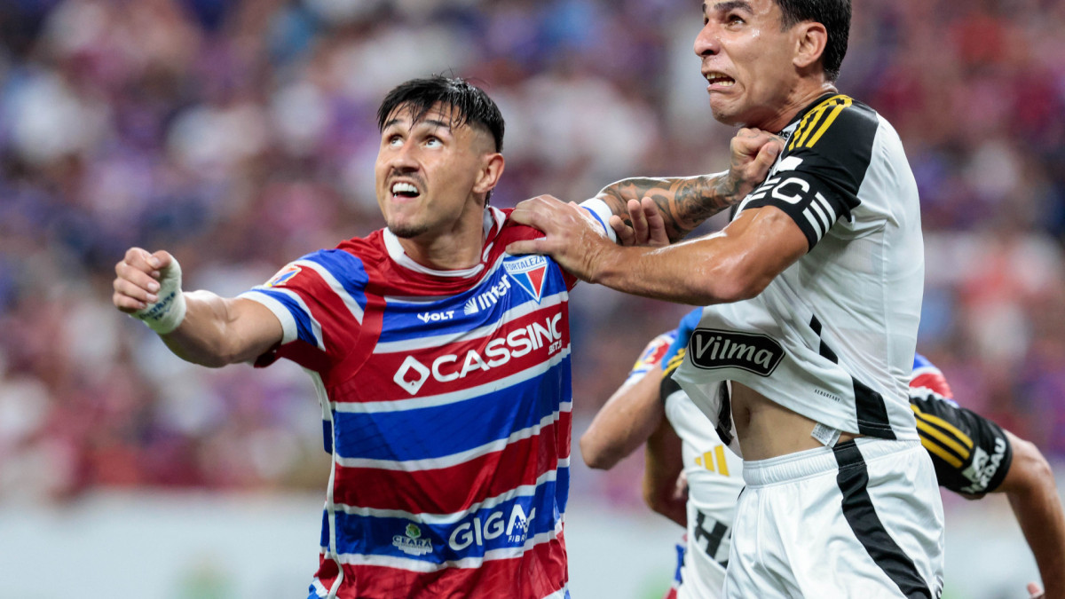 FORTALEZA, CEARÁ, BRASIL, 01-12-2025: Bareiro Fortaleza x Atletico Mineiro pelo Campeonato Brasileiro Serie A na Arena Castelão. (Foto: Samuel Setubal/ O Povo)