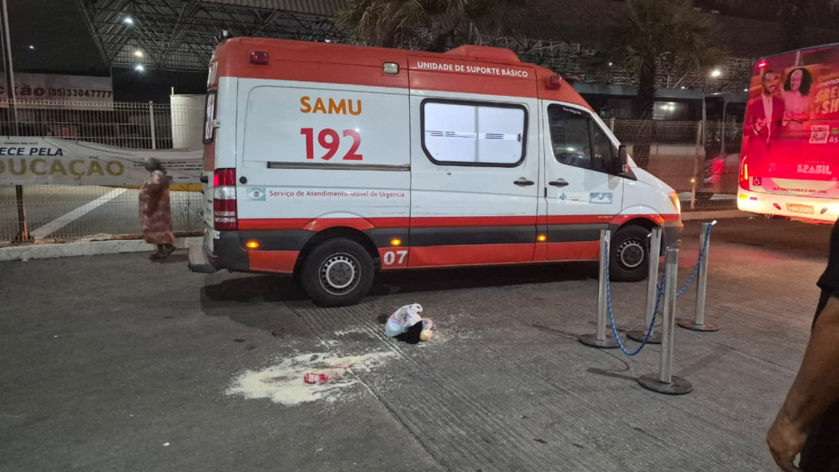 Acidente no Terminal Antônio Bezerra aconteceu na noite desta segunda-feira, 1º de dezembro