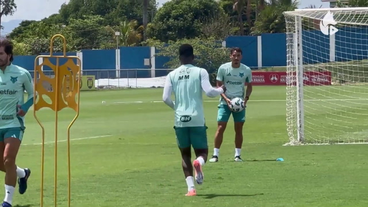 Néiser Villarreal faz primeiro treino com o Cruzeiro