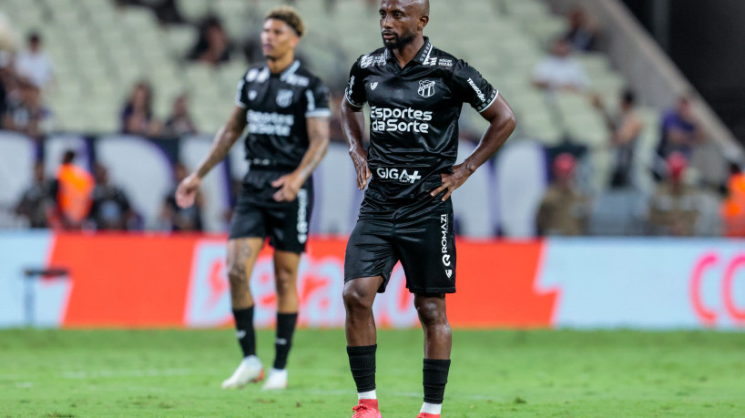 Dieguinho sofre les&atilde;o s&eacute;ria e ficar&aacute; quatro meses em recupera&ccedil;&atilde;o 