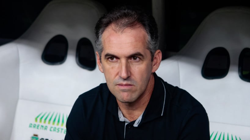 FORTALEZA-CE, BRASIL, 29-10-2025: Léo Condé Ceará x Cruzeiro empatam pela Serie A do Brasileirão no Estádio Castelão. (Foto: Samuel Setubal/O Povo) 