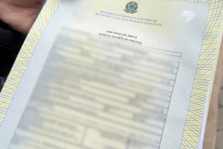 No relatório enviado à polícia, a médica admitiu ter errado ao prescrever adrenalina na veia e disse ter se surpreendido por a equipe não questionar a ordem.