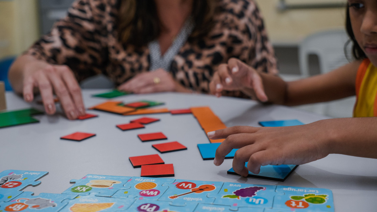 Matrículas para escolas estaduais de Fortaleza começam nesta segunda com plataforma digital