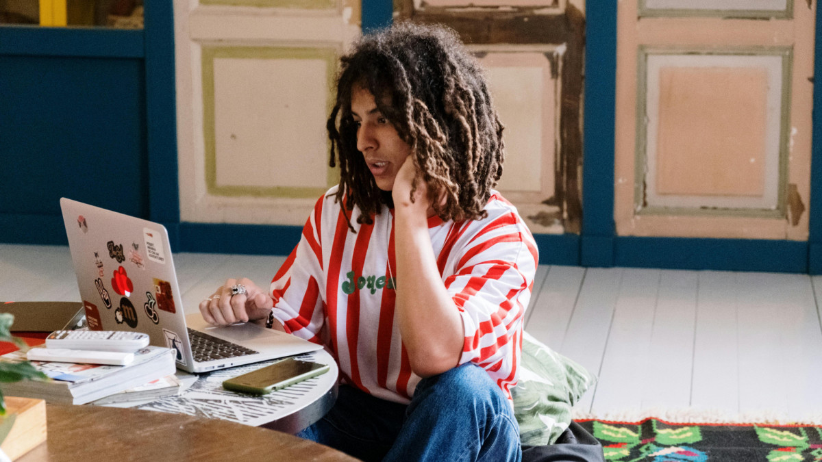 A geração Z no Brasil soma 48,8 milhões de pessoas (23,2% da população). A geração nativa digital tem chegado à idade adulta e ingressado no mercado de trabalho