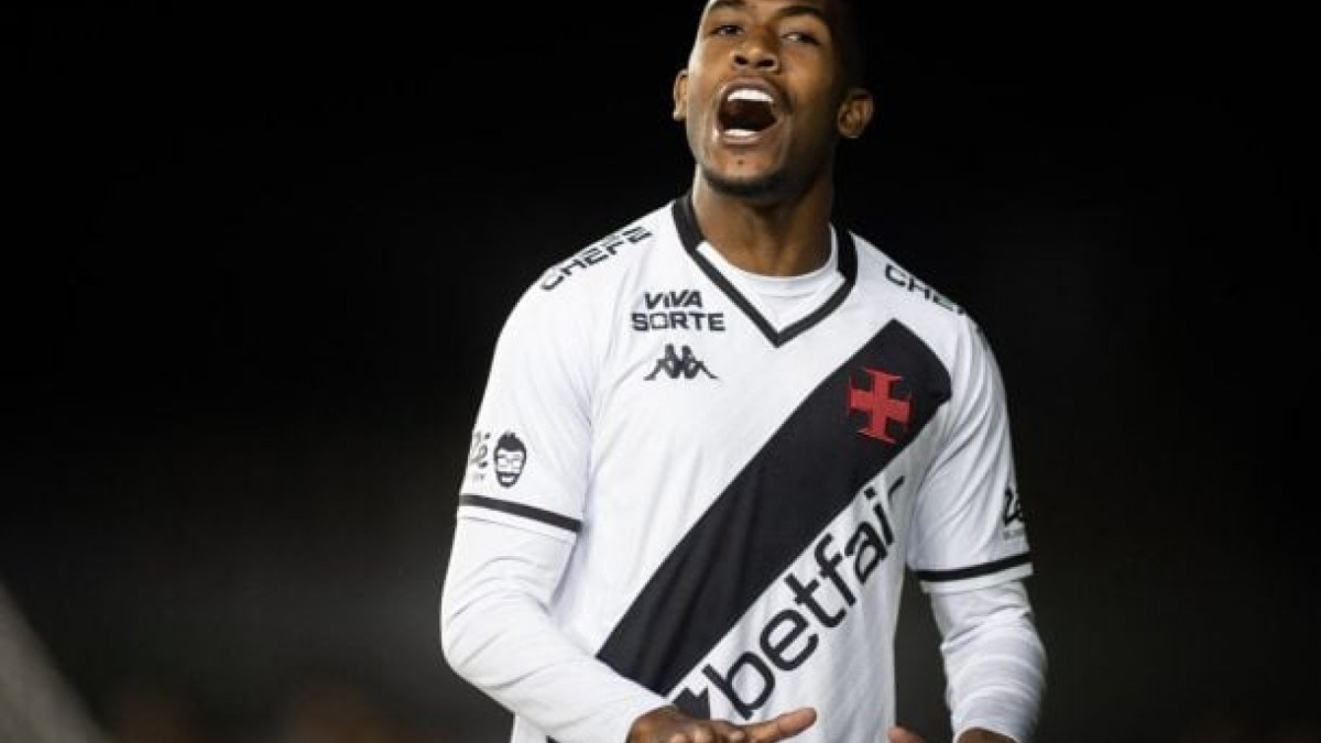 Atacante vascaíno é o mais votado por jornalistas, capitães e técnicos dos clubes que disputam a competição. Premiação acontece no dia 18