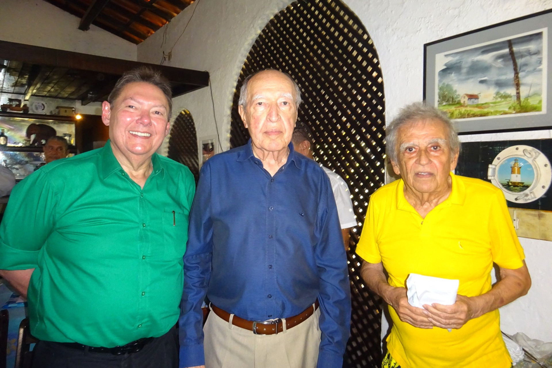 Com Ivens Dias Branco e Lúcio Alcântara, no salão interno do Ugarte
 (Foto: Acervo Pessoal)