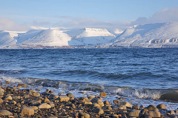 Diante disso, em Longyearbyen, foi relatado que os vírus e as bactérias continuam preservados em perfeitas condições, mesmo diante das temperaturas adversas.