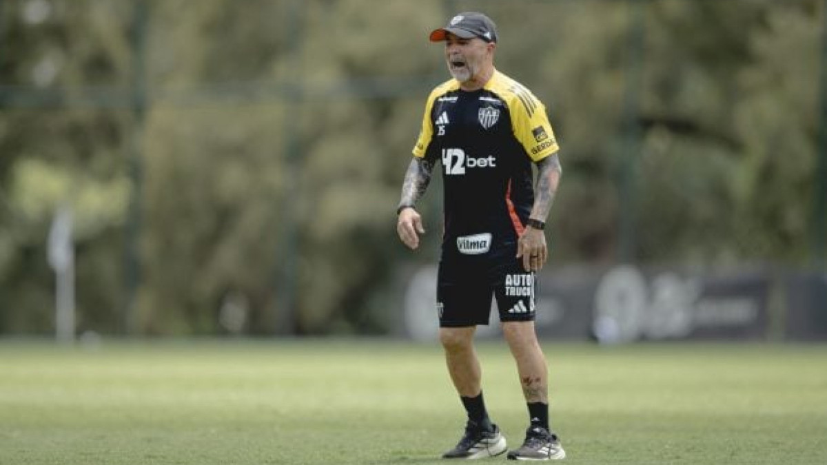 Galo enfrenta o Palmeiras nesta quarta-feira, na Arena MRV, e precisa somar pontos para evitar qualquer chance de rebaixamento