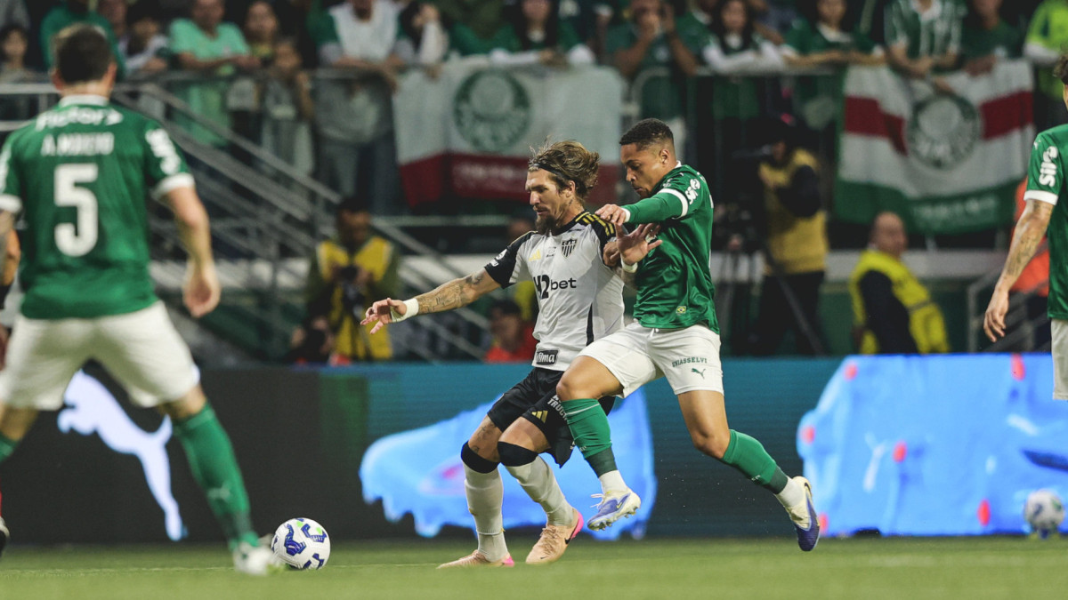 Atlético-MG e Palmeiras se enfrentam hoje, 3, pelo Brasileirão. 