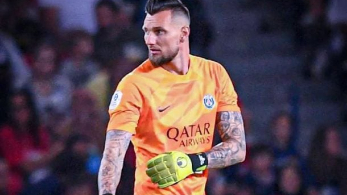 Alexander Letellier defendeu o PSG por quase quatro anos, mas esteve em campo em duas ocasiões e somente uma delas com o astro