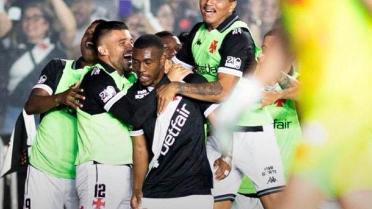 Derrotas de Vitória e Internacional garantem Cruz-Maltino na competição em 2026. Clube agora foca na semifinal da Copa do Brasil