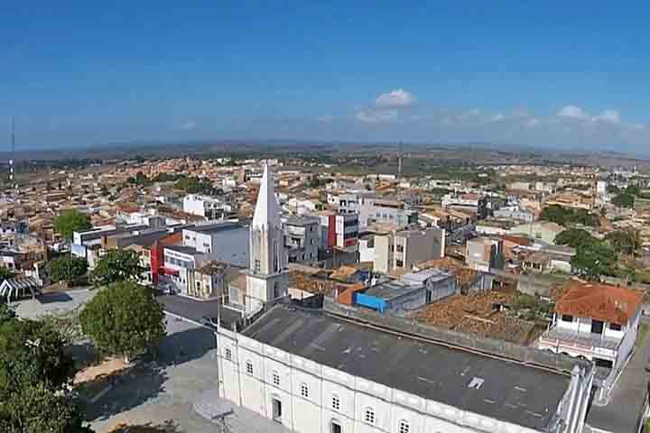 A cidade também é carinhosamente chamada de Princesa das Montanhas devido à sua localização privilegiada no planalto.