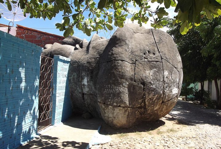 O local se tornou um ponto de visitação, atraindo turistas e ganhando o apelido de Rua da Cabeça.