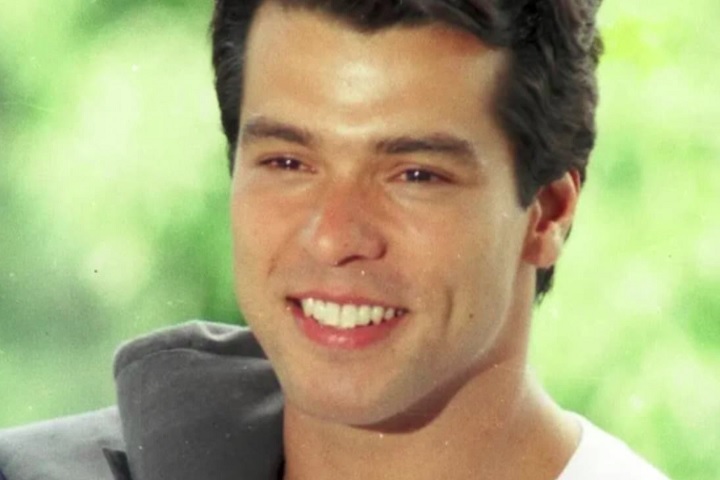 Em A Viagem, de 1994, interpretou Téo, um arquiteto casado com Diná (Christiane Torloni) e pai de Patty (Viviane Ribeiro). O personagem foi um marco em sua carreira.
