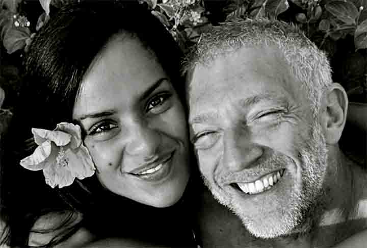 Vincent e Narah começaram o relacionamento em 2022 e têm residência no Rio de Janeiro, onde o ator curte ir à praia. Fã de capoeira, Cassel é fluente em várias línguas, incluindo o português.