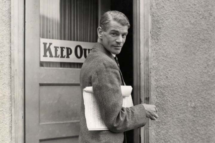 Sua combinação de atmosfera gótica, narrativa dramática e elementos de humor sutil fez dele uma figura central na era de ouro do terror nos estúdios Universal.
