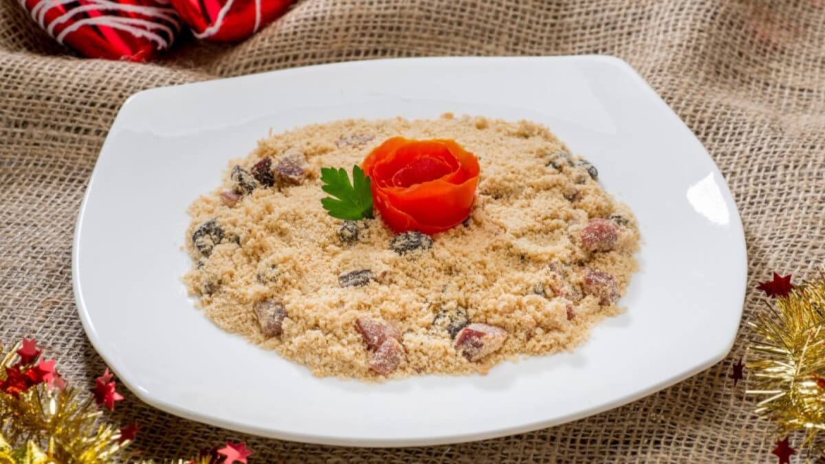 Farofa de Natal: 3 receitas deliciosas e práticas para a ceia