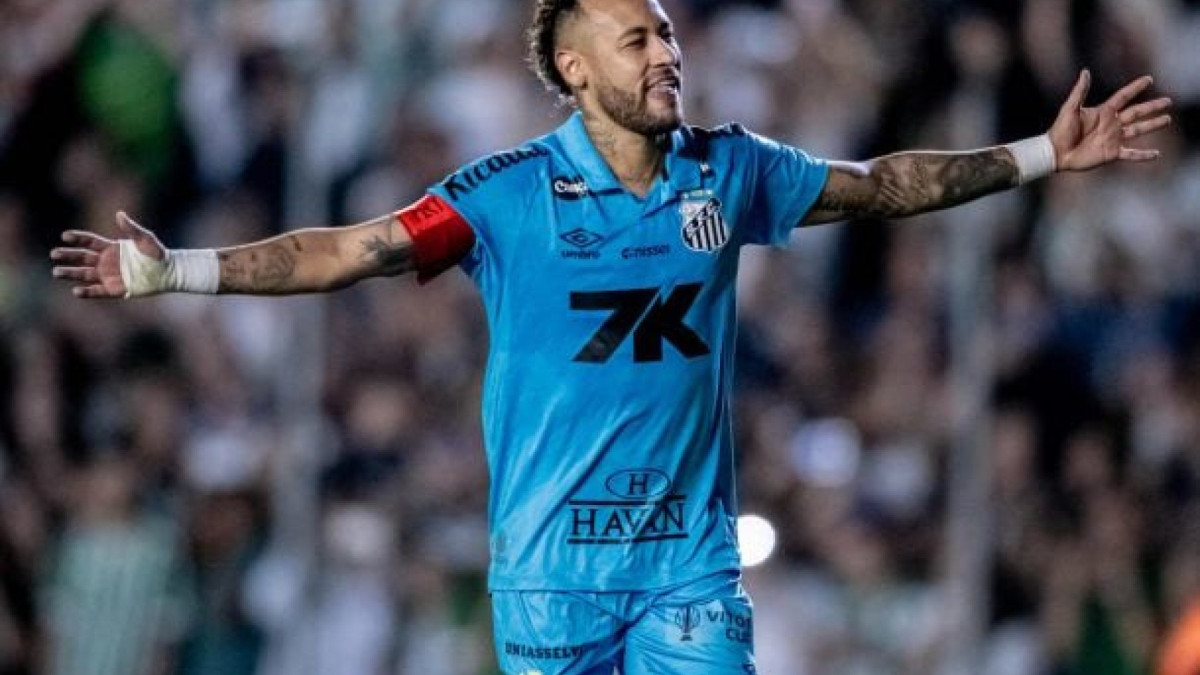 Jornal espanhol destaca partida “acima do restante” e afirma que astro vive seu melhor momento desde o retorno ao Santos