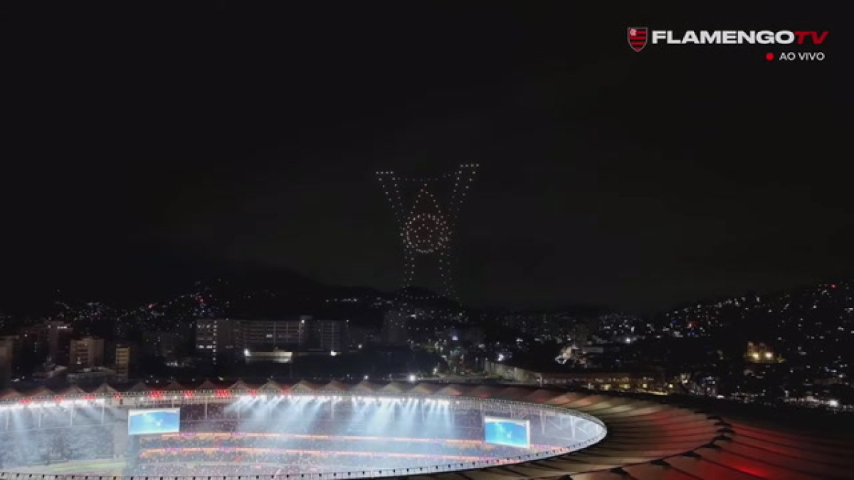 Espetáculo! Maracanã tem show com drones para celebrar título do Flamengo
