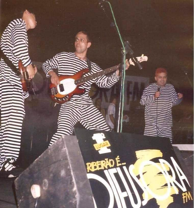 O sucesso foi estrondoso. Eles não paravam de se apresentar em shows pelo Brasil, sempre de forma divertida e com grande retorno do público. 