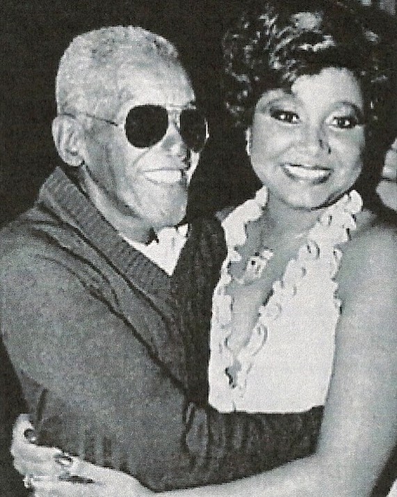 Participou da “Turma do Quinto”, escola de samba da região e louvava São João, São Pedro e São Marçal, nos festejos e São Benedito no Tambor de Crioula, dança de origem africana, que é patrimônio cultural do Brasil. Também esteve presente nas festas de Bumba Meu Boi.