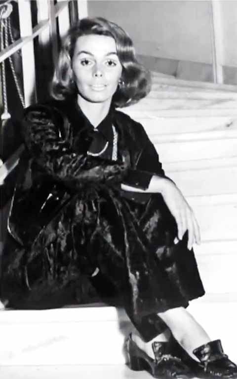 O assassinato de Ângela Diniz permanece como um símbolo importante na história do feminismo no Brasil. O caso é frequentemente citado em discussões sobre violência de gênero, cultura do machismo e impunidade para agressores. 
