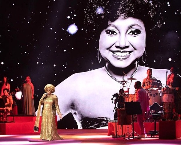 O apelido Marrom, dado pelos integrantes da orquestra de seu pai, surgiu nessa época. Alcione afirmou que seu pai era bom homem e incentivava as filhas a serem independentes desde muito cedo, a nunca obedecerem homem nenhum, além de lhes ensinar valores morais rígidos.