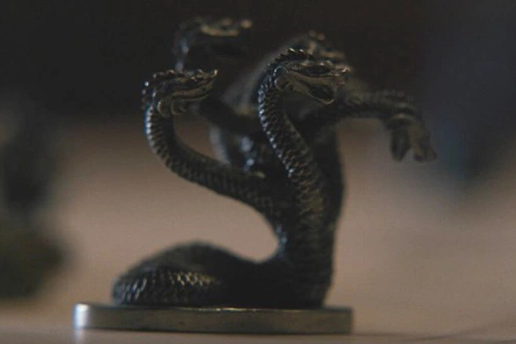 Thessalhydra apareceu como um dos monstros do RPG jogado pelos protagonistas no final da primeira temporada 