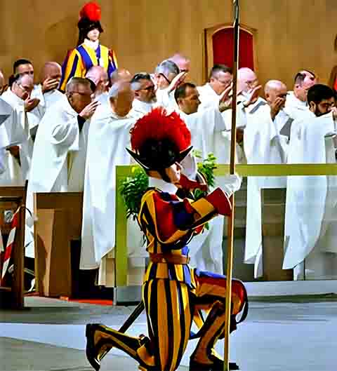 Anualmente, em 6 de maio, a Guarda Suíça faz uma cerimônia em que presta homenagens aos soldados mortos no Saque de Roma.
