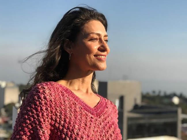 Ainda naquele ano, ela ganhou vários prêmios e acabou sendo convidada para ser protagonista da novela Aquarela do Brasil. 