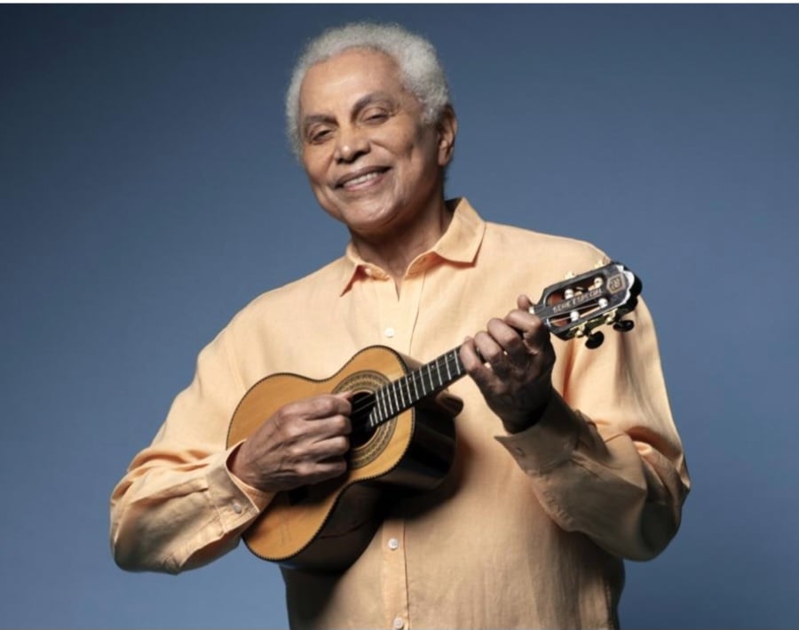 Paulinho da Viola será a atração principal da segunda edição do Brasília Museu Aberto – Brasilidades, que ocorre no Museu da República. O cantor apresenta o espetáculo Quando o Samba Chama, reunindo sucessos que marcaram sua trajetória.
