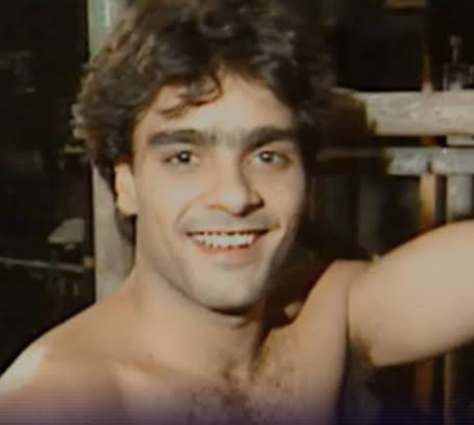 A notícia gera expectativa de qual será a reação do público e dos artistas com a exibição de Guilherme de Pádua novamente. Por motivos óbvios, ele atraiu a aversão de todos.