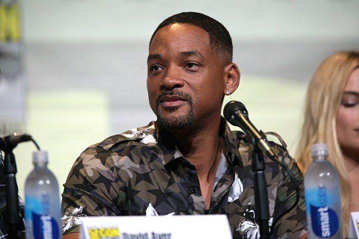 Will Smith (25/09/1968) conquistou o Oscar de Melhor Ator por King Richard (2021) e brilhou em À Procura da Felicidade (2006) e Ali (2001). Tornou-se um astro global com Um Maluco no Pedaço e a franquia Homens de Preto.