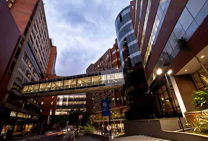 Cuoco ficou internado por cerca de três semanas no hospital Albert Einstein, na capital paulista. Ele passou o período sedado, após complicações em seu estado de saúde pela idade avançada. A causa da morte foi falência múltipla dos órgãos.


