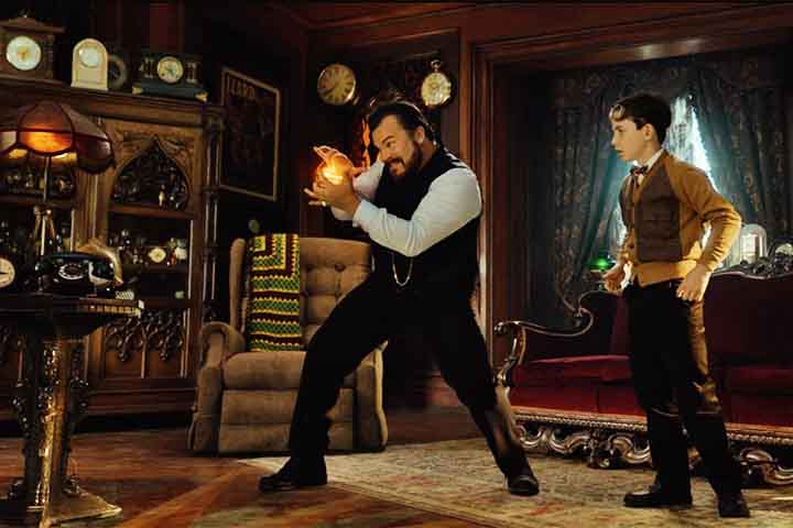 Em O Mistério do Relógio na Parede (2018), disponível no Globoplay, um garoto órfão descobre que seu tio é feiticeiro e que um relógio mágico está prestes a provocar o fim do mundo.