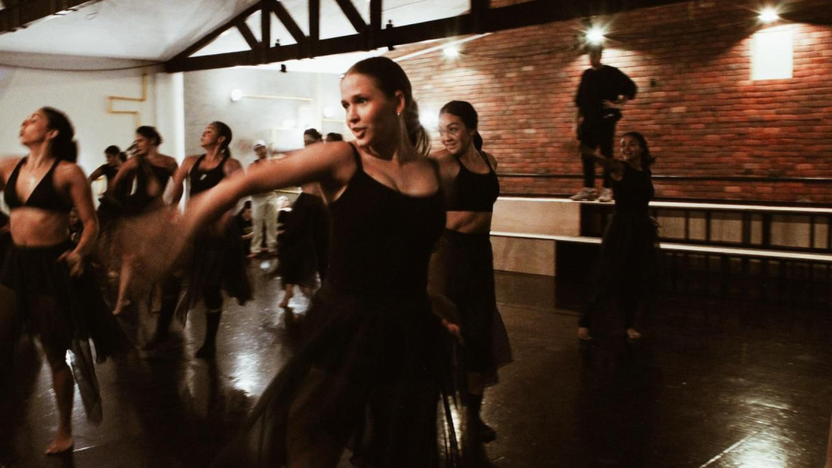 Espaço de Arte Rossana Pucci apresenta espetáculo no Teatro RioMar Fortaleza